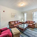 Roomy Lancaster Home Walk To Dtwn And Hospital